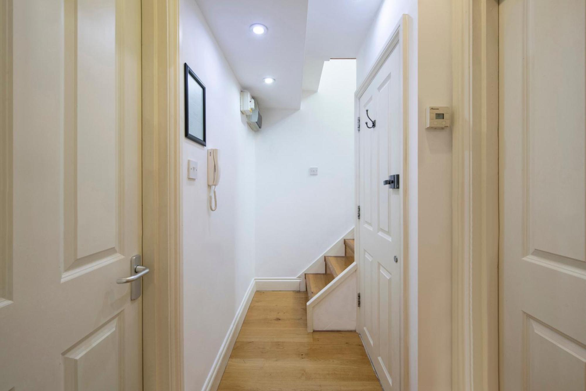 The Hideaway - Oxford Circus - By Frankie Says Apartment London Exterior photo